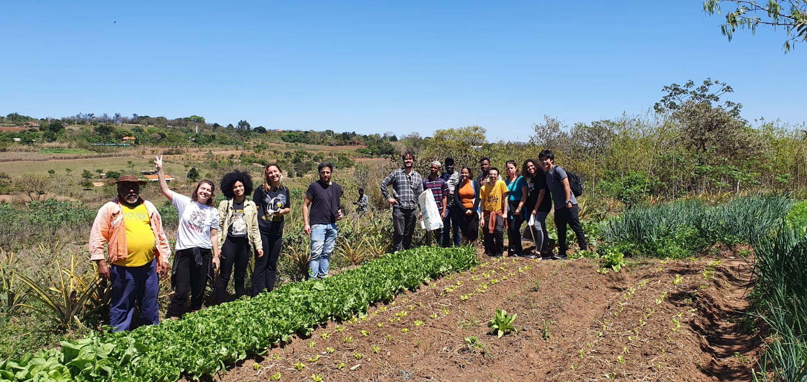 Aula de campo do curso de Auxiliar em Agroecologia