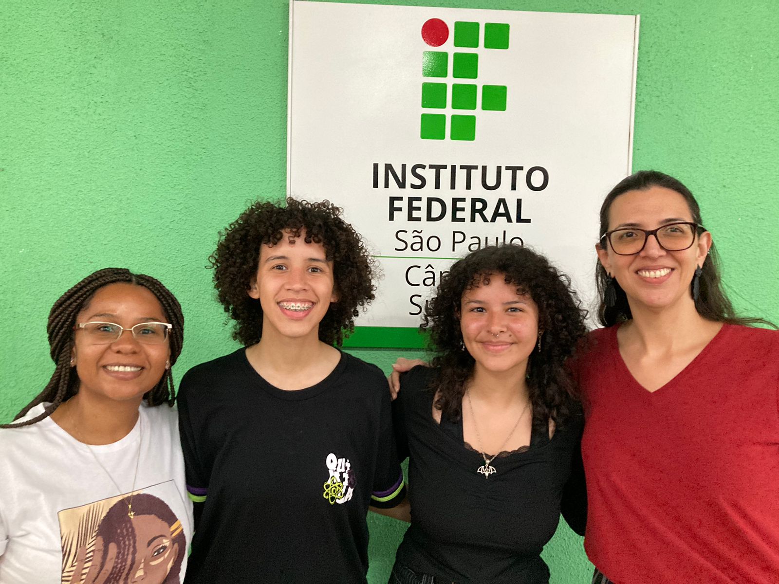 Da esquerda para a direita: Alana, Isadora, Hevely e Marcela