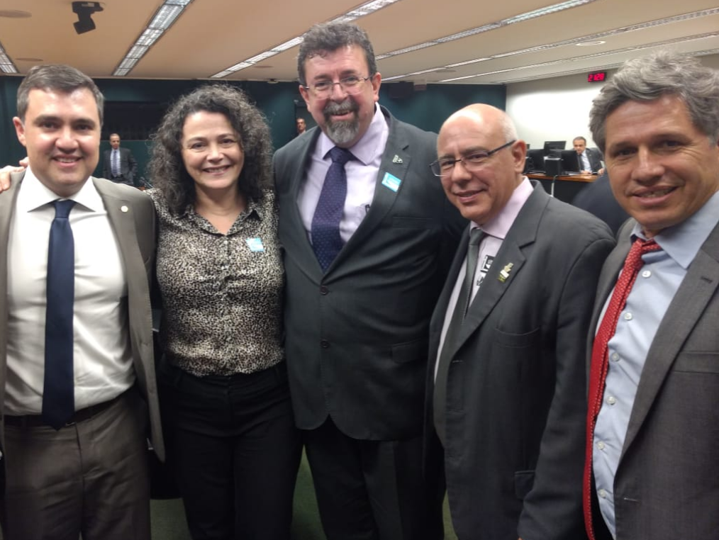 Deputado Federal Luiz Lauro Ferreira Filho, Reitora Soraya Smaili, da Universidade Federal de São Paulo, Reitor Dacio Roberto Matheus da Universidade Federal do ABC, Reitor Eduardo Modena do Instituto Técnico Federal de São Paulo e Deputado Federal Paulo Teixeira.  